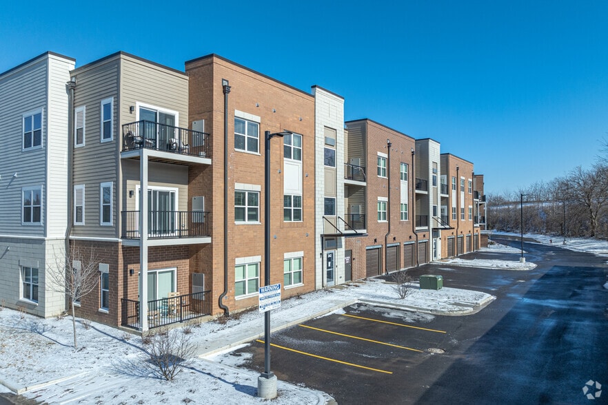 Primary Image - Lincoln Station Rowhomes