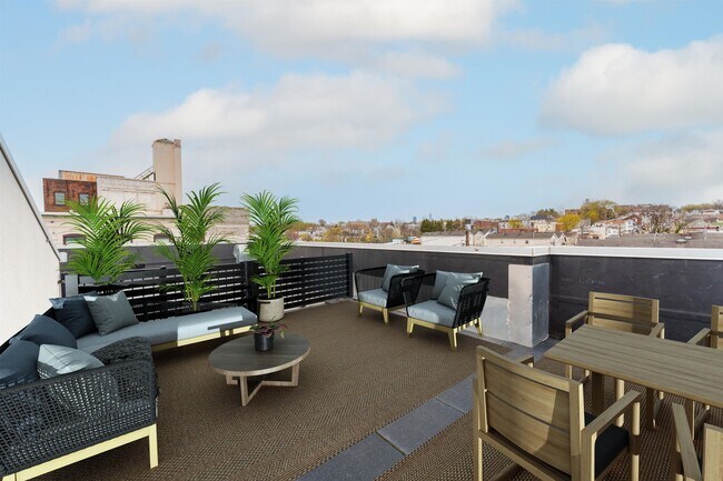 Building Photo - 355 Claremont Ave
