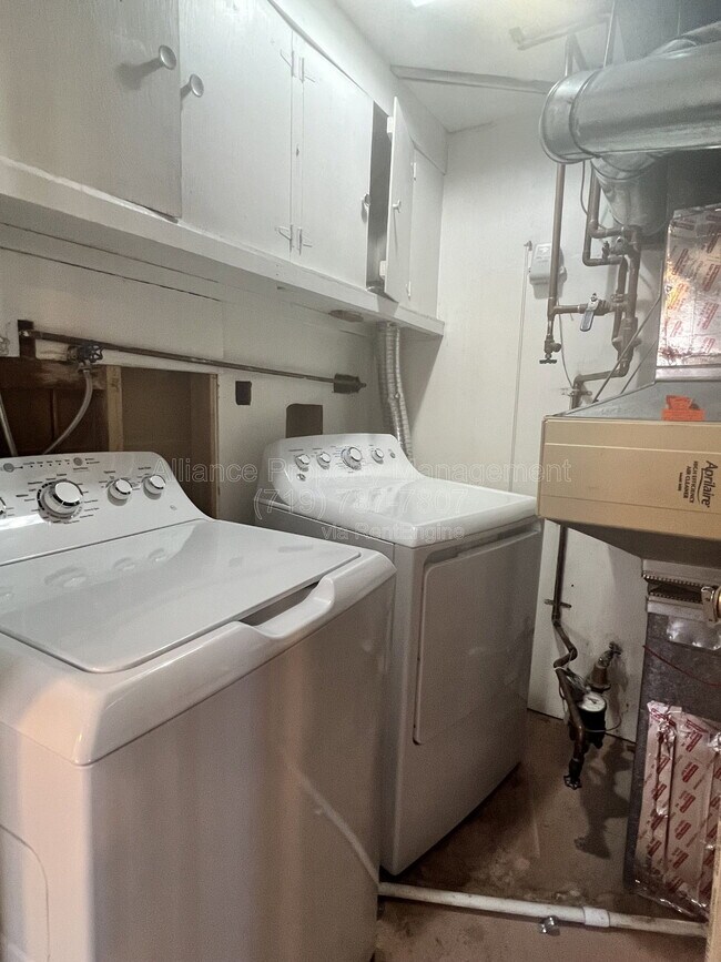 Building Photo - 4009 Wakely Dr