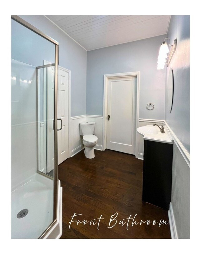 Building Photo - 208 Bartlett St