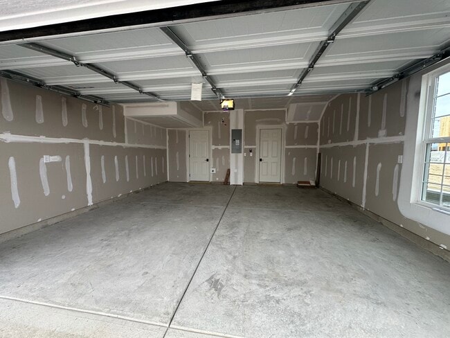 Building Photo - 14576 Pomona Ln