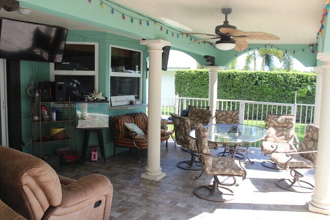 Building Photo - 13847 Geranium Pl