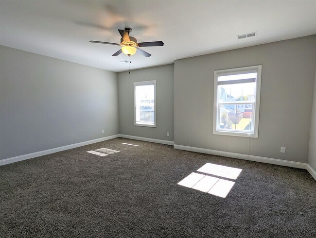 Building Photo - 46 Yellow Pne Ln