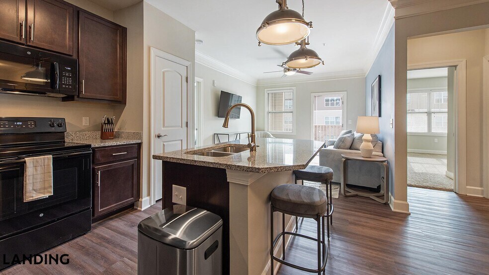 Building Photo - 3000 Daventry Cir