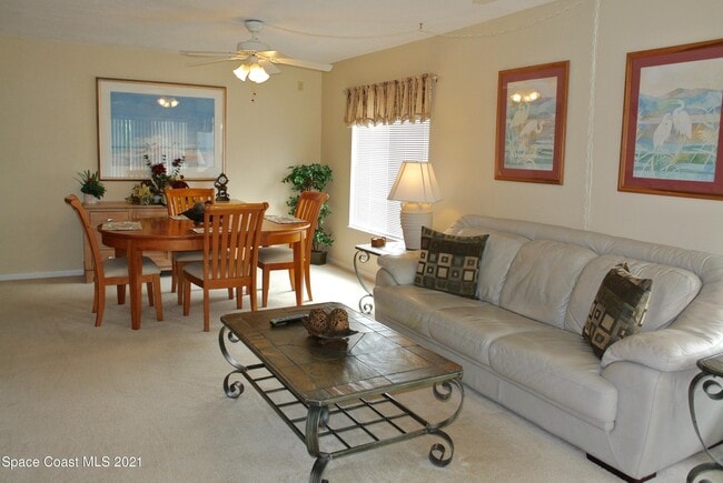 Building Photo - 537 Taylor Ave