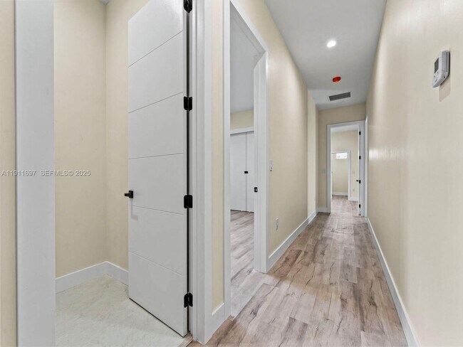 Building Photo - 22451 SW 118th Ave