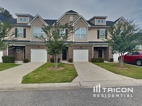 Building Photo - 2042 Aragon Lane
