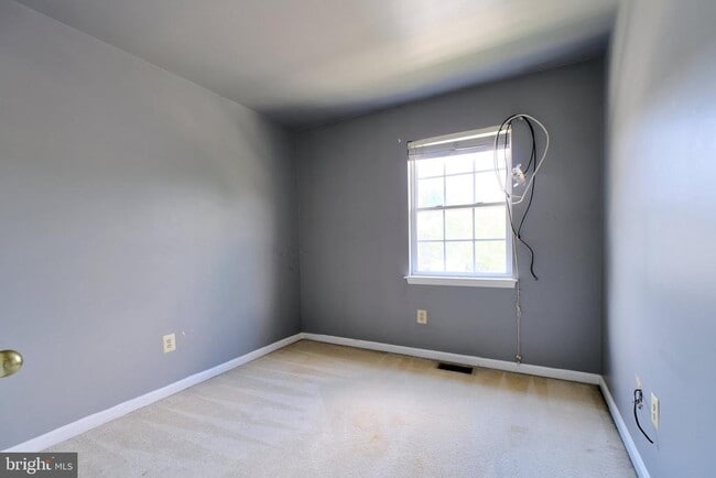 Building Photo - 4912 Wallflower Wy