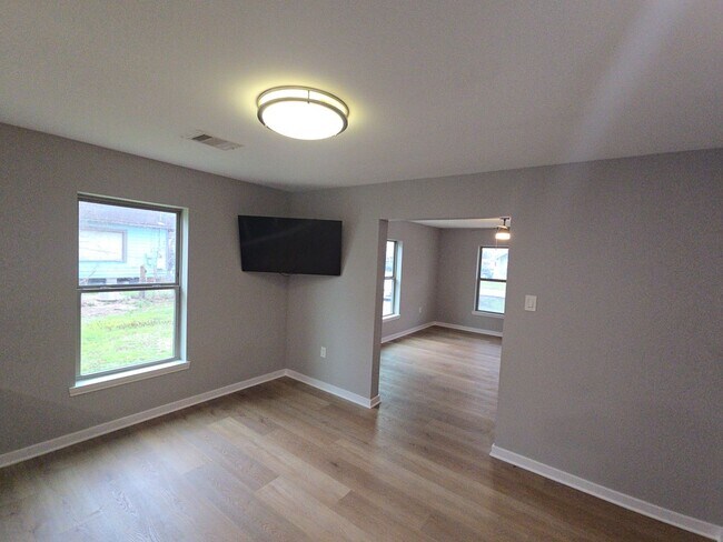 Building Photo - 3118 Memel St