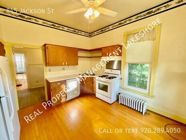 Building Photo - 845 Jackson St
