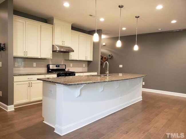 Building Photo - 419 Alamosa Pl