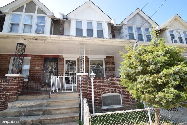 Primary Photo - 6108 Master St