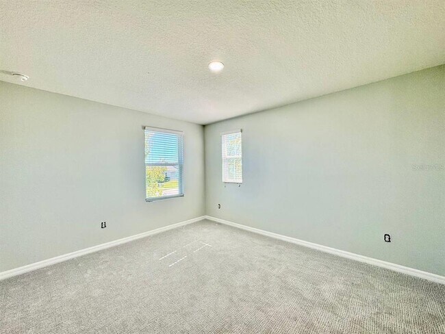 Building Photo - 35743 Hillbrook Ave