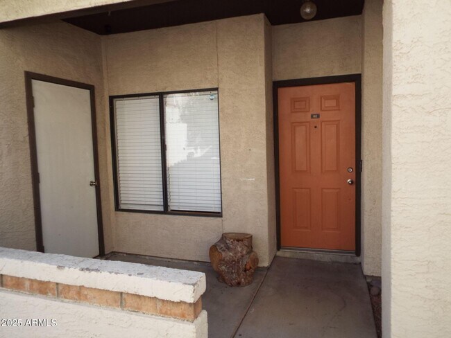 Building Photo - 11666 N 28th Dr