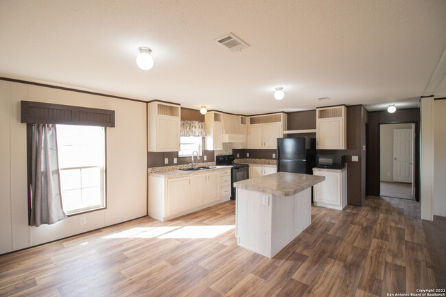 Building Photo - 254 Cr 406