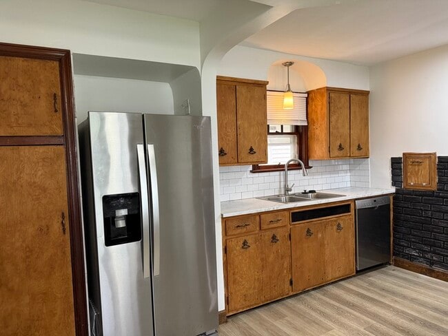 Building Photo - Charming 3 beds 1.5 baths in Columbus!