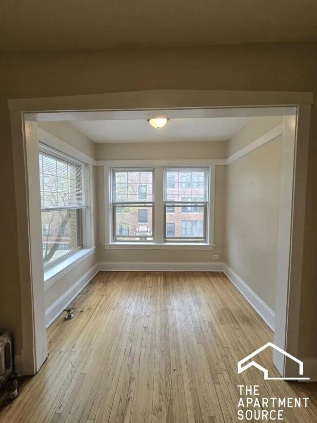 Building Photo - 552 Elmwood Ave