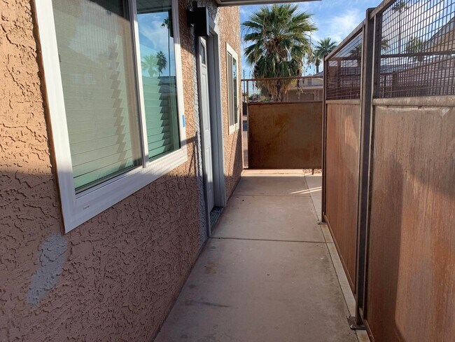 Interior Photo - La Vie