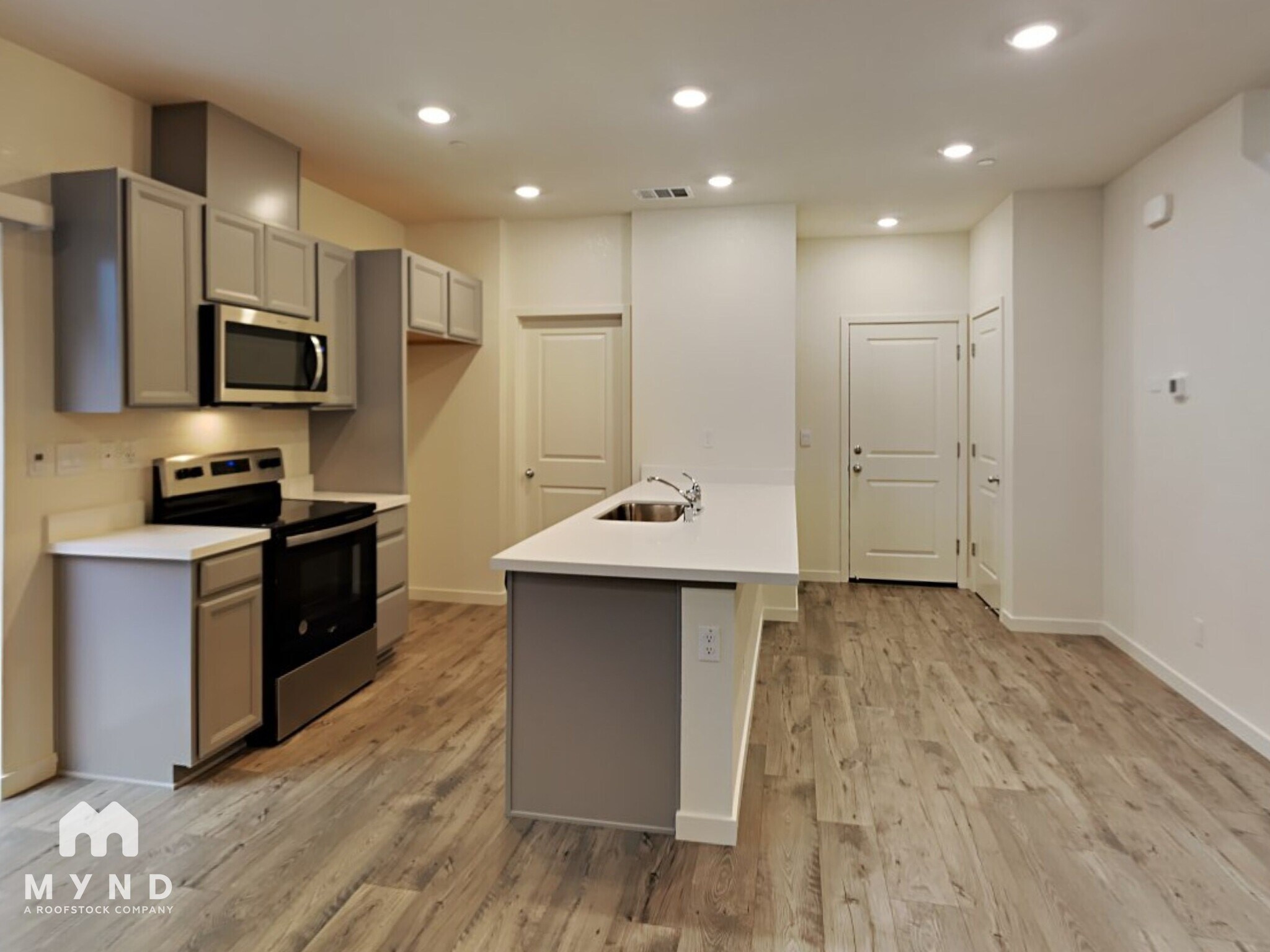 Building Photo - 3049 Pruett Dr