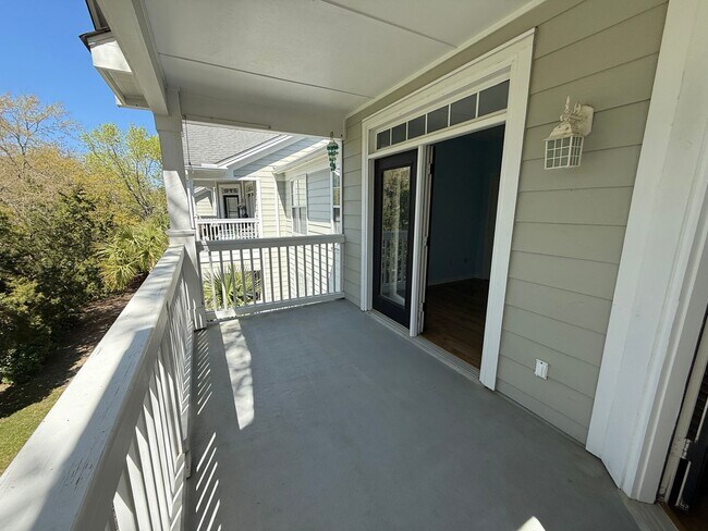 Building Photo - 2 Bedroom 1 Bath Condo at Concord West of the Ashley - Charleston