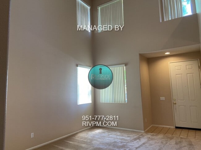 Building Photo - Highly Desirable Orangecrest Location!!!