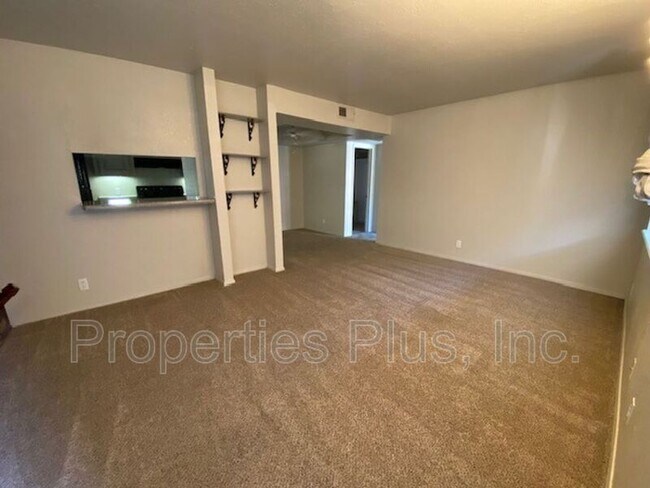 Building Photo - 6524 S Memorial Dr