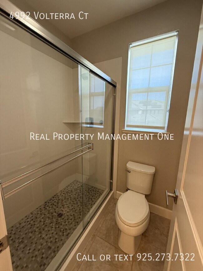 Building Photo - 4992 Volterra Ct