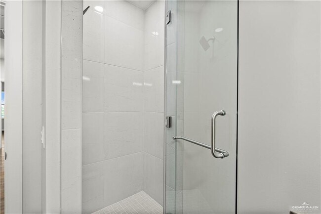 Building Photo - 21 Vanessa Ln