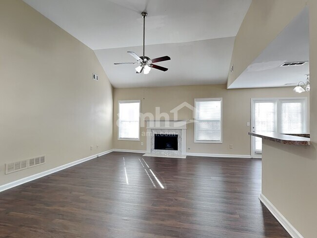 Building Photo - 15 Jeremiah Way