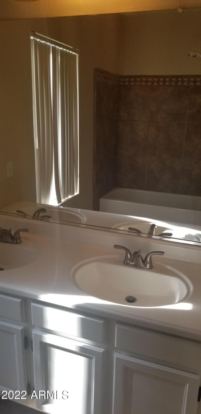 Building Photo - 13812 S 36th Way