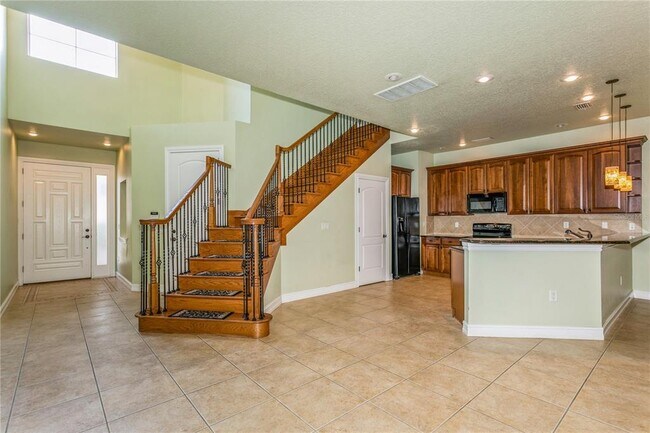 Building Photo - 10426 La Mirage Ct