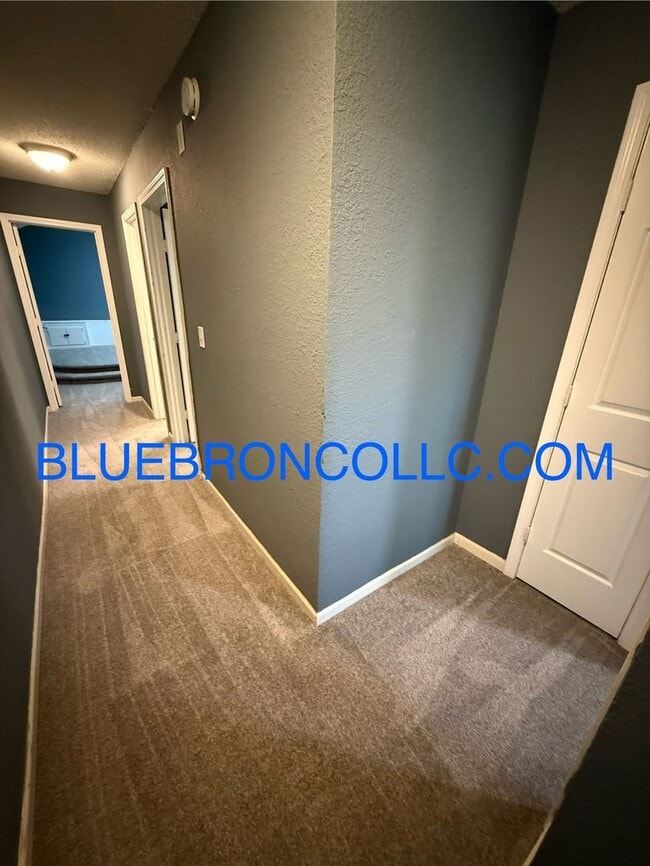 Building Photo - Great unit for a great price, See it today!