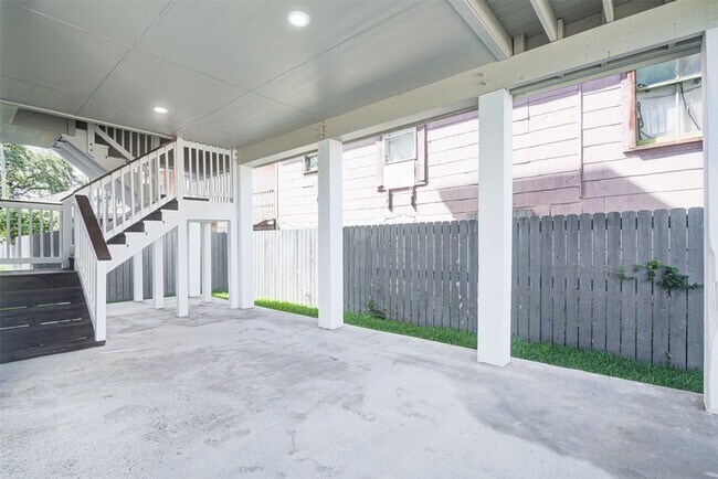 Building Photo - 4025 Avenue M