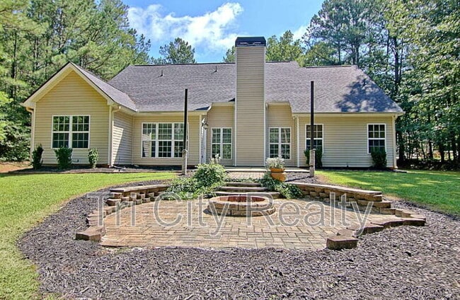 Building Photo - 69 Meadows Creek Ln