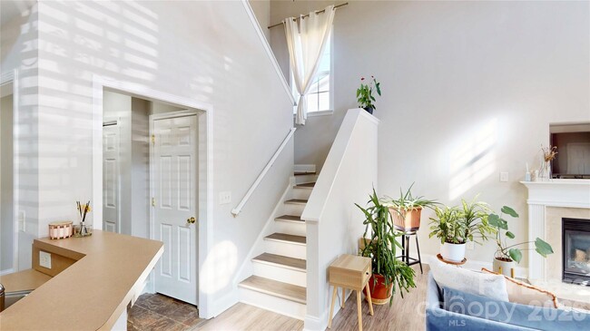 Building Photo - 447 Fawnbrook Ln