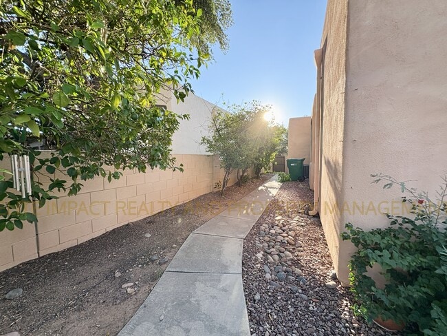 Building Photo - 11360 N Scioto Ave