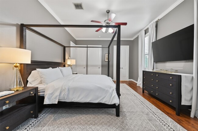 Building Photo - 620 Rutland St