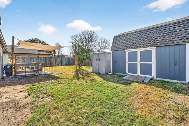 Building Photo - 1749 Dawn Breeze Dr