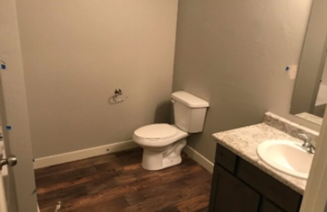 Building Photo - Lyman Triplex