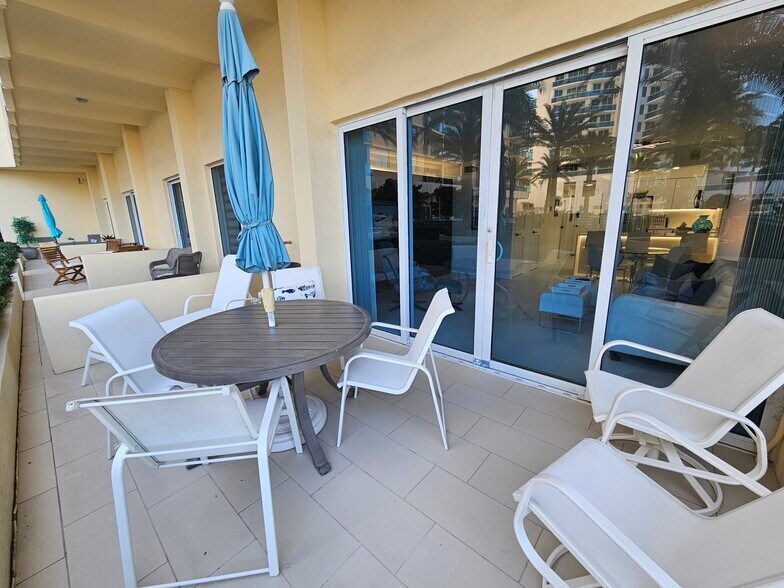 Building Photo - 2501 S Ocean Dr