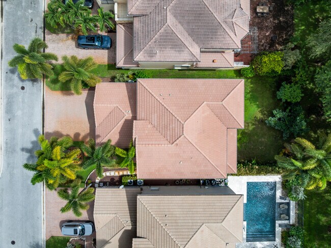 Building Photo - 8492 Breezy Oak Way