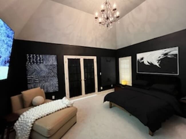 Building Photo - Stunning Custom Built Home with ALL Utilities Included!!