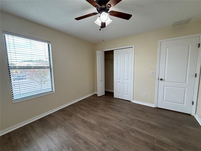 Building Photo - 2076 Leather Fern Dr