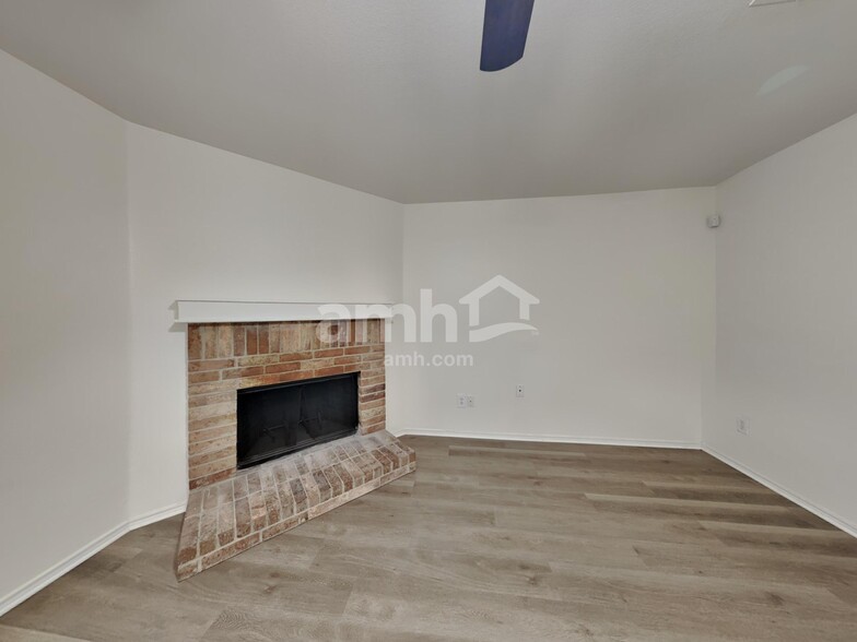 Building Photo - 1436 Lauren Dr