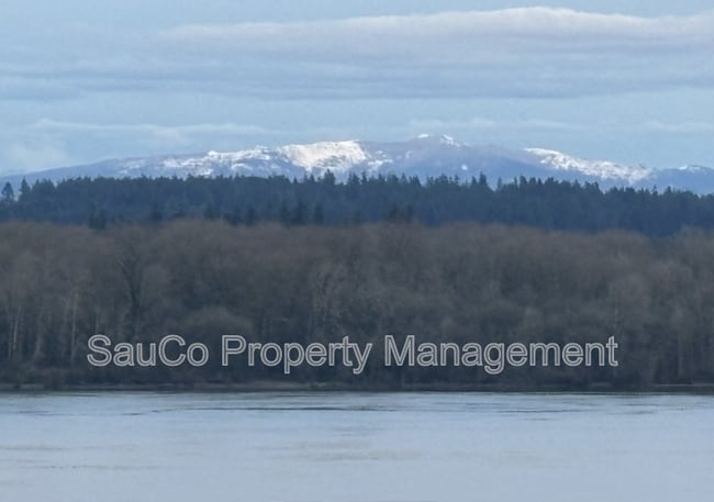 Building Photo - 344 S 2nd St