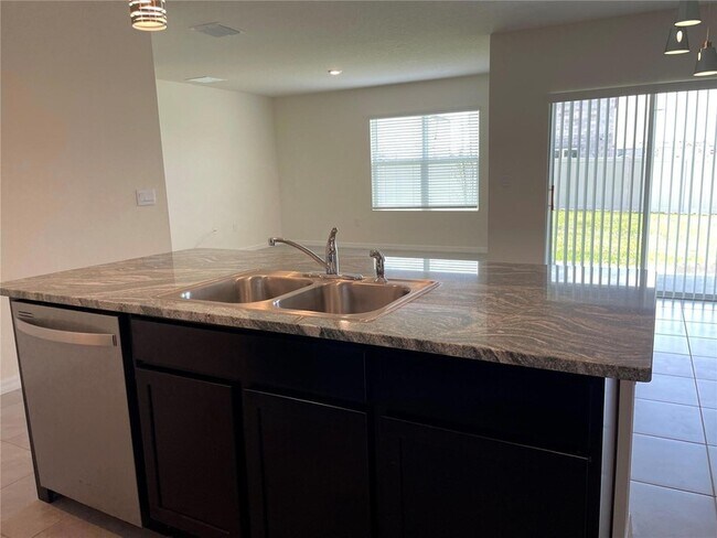 Building Photo - 5535 Hollingworth Trl