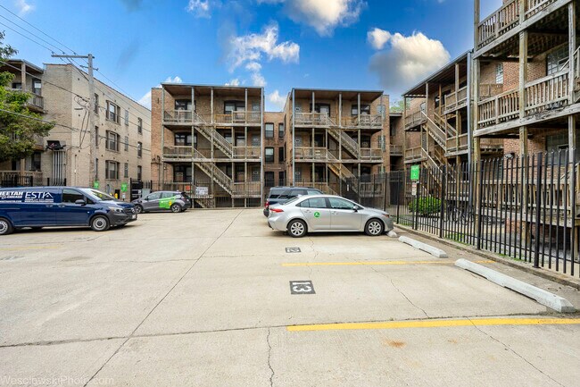 Building Photo - 1165 E 54th St