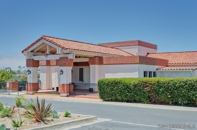 Building Photo - 5954 Caminito Cardelina