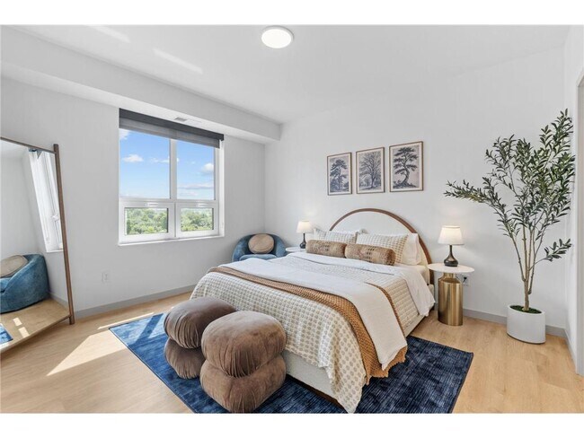 Building Photo - 21401 Dushane Pkwy