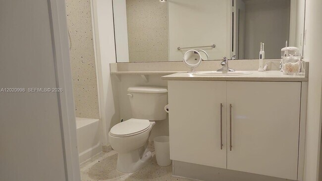 Building Photo - 325 S Biscayne Blvd